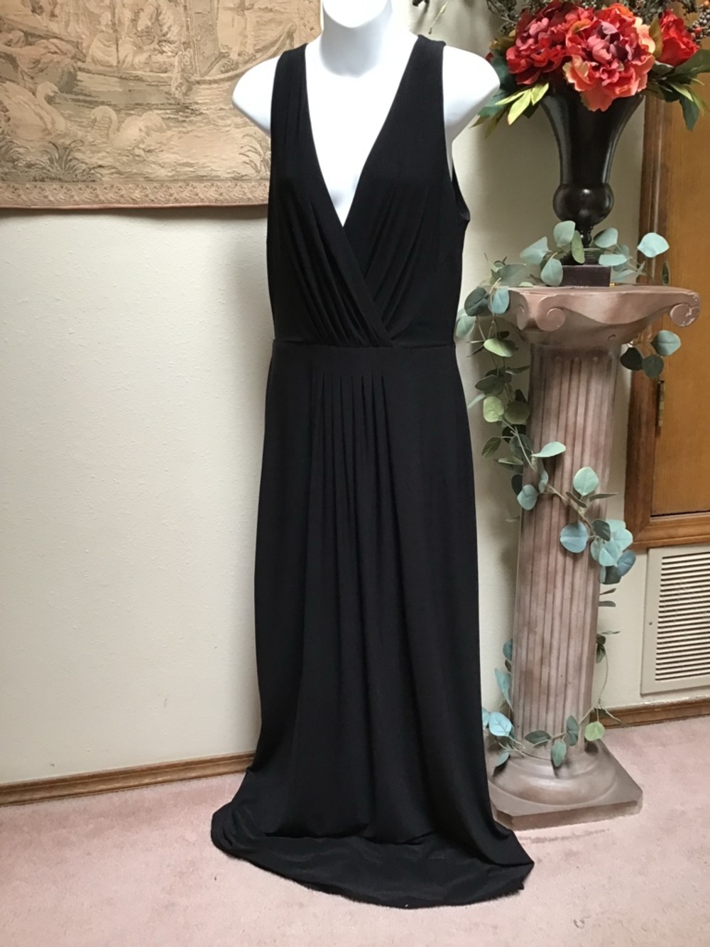 Lauren Ralph Lauren Black Sleeveless V-Neck Maxi Dress